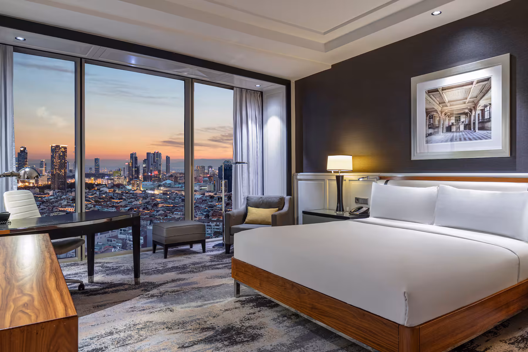 King Deluxe Room with city view