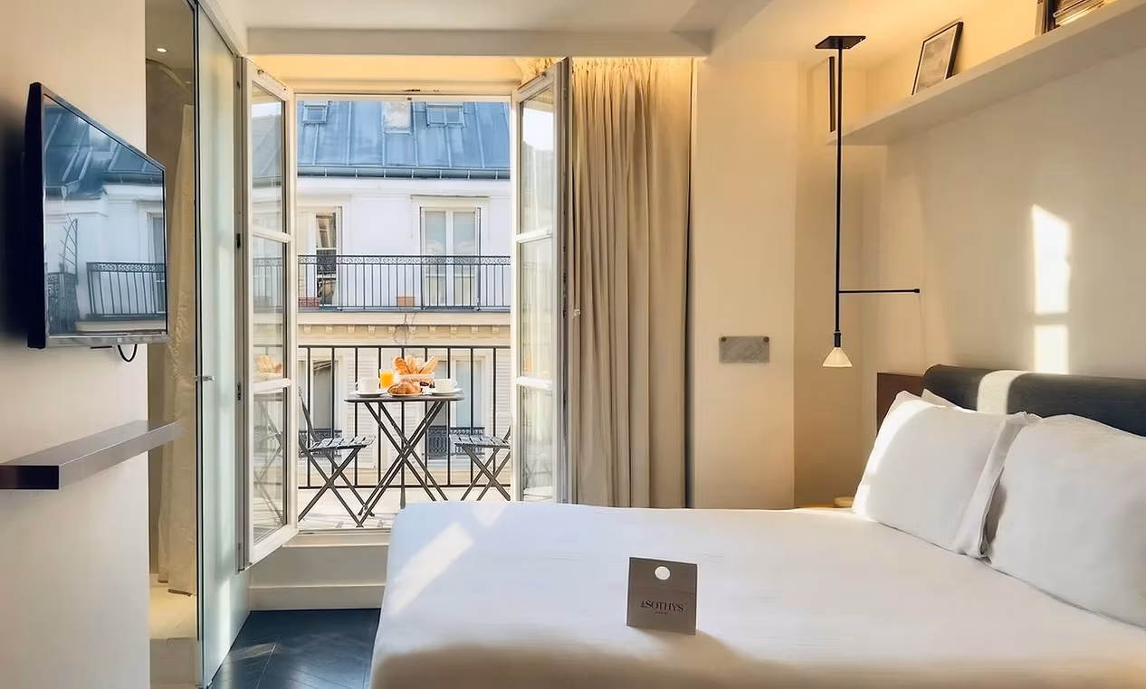 Guest room