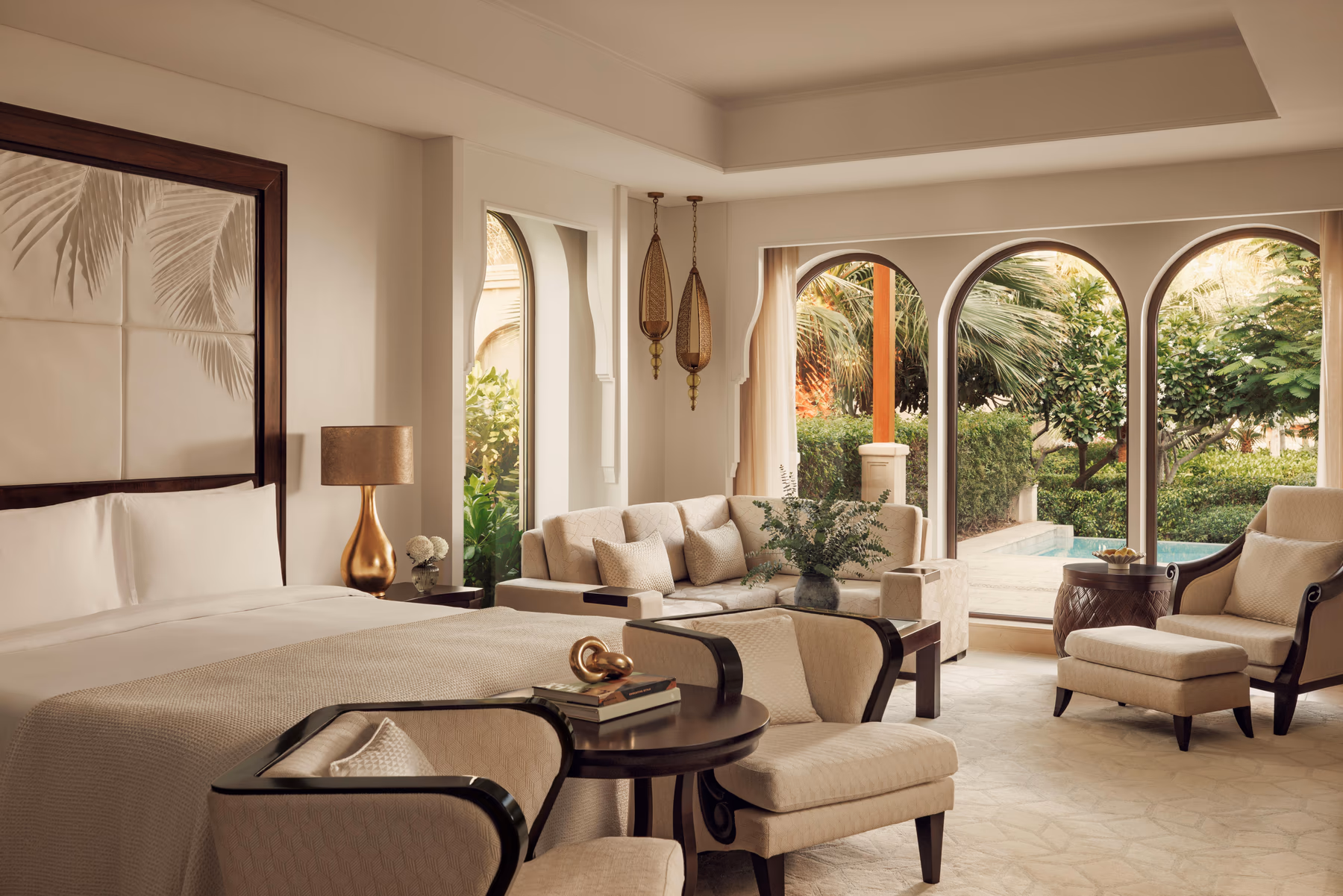 Beachfront Junior Suite bedroom and sitting area