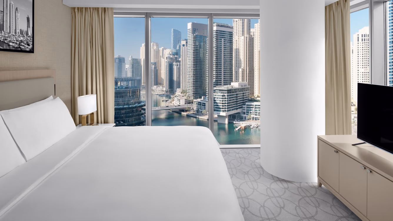 Grand king room with marina view