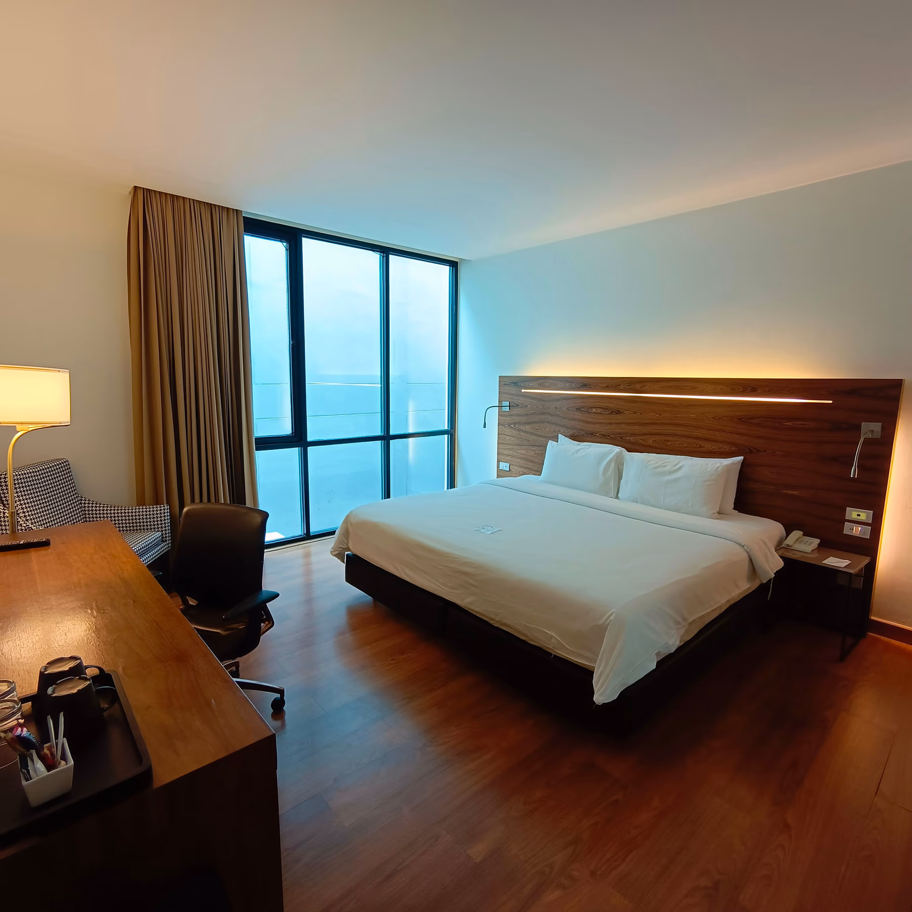Premier King Room