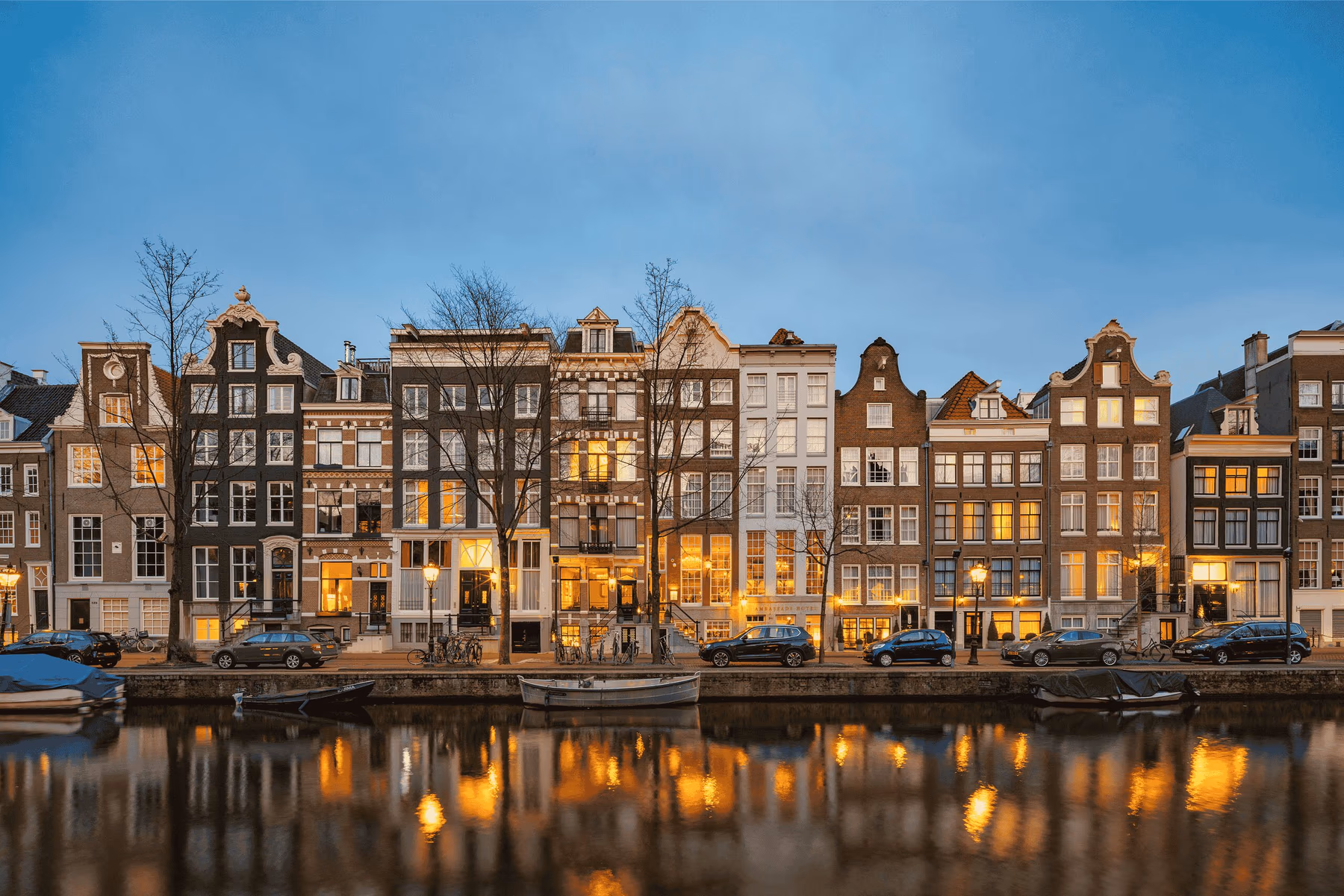 Ambassade Hotel canal houses