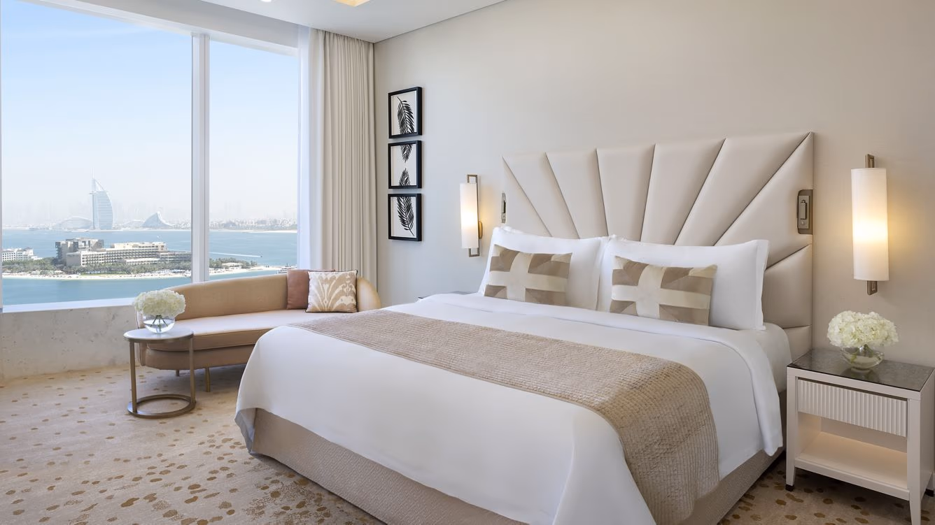 Grand Deluxe Suite bedroom